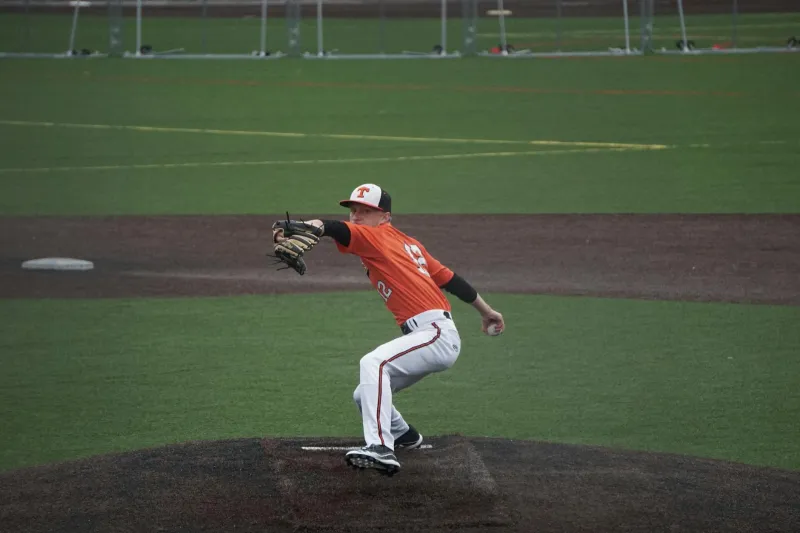 Seeing With Sound: The Blind Pitcher Who Made Baseball's Greatest Hitters Look Foolish