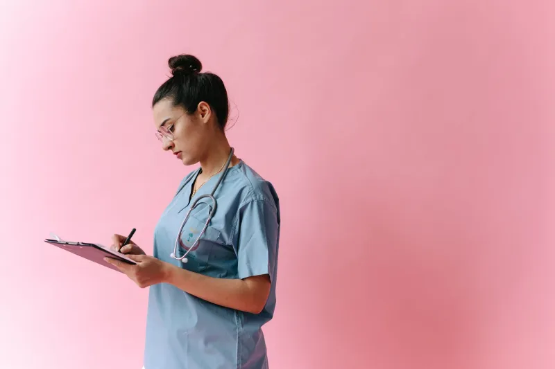What the Doctors Missed, She Wrote Down: The Night Nurse Who Changed Medicine's Mind